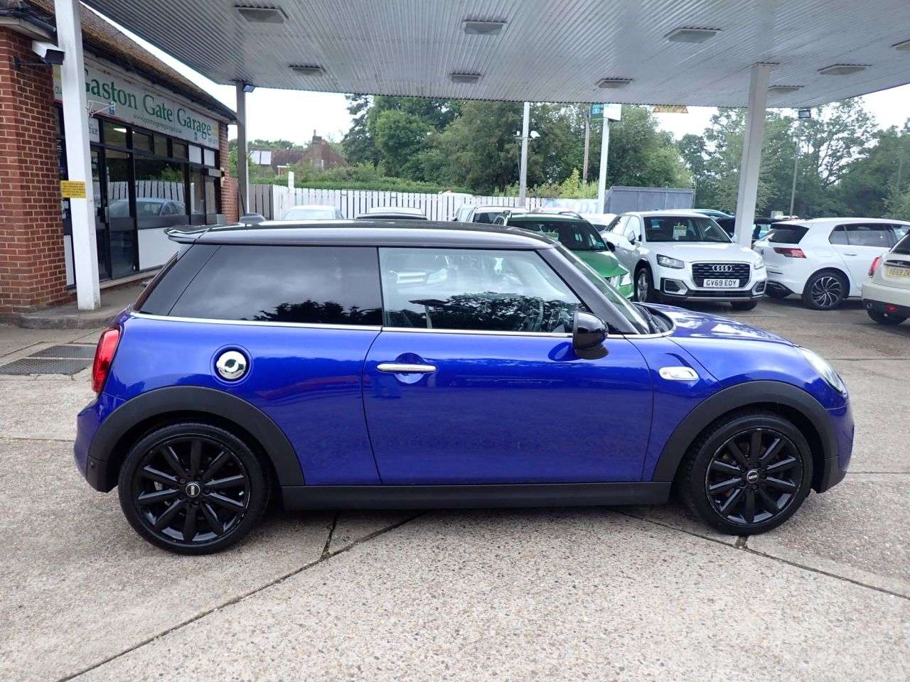 A 2018 MINI HATCH 2.0 Cooper S Hatchback 3dr Petrol Manual Euro 6 (s/s) (192 ps) PARKING SENS A 2018 MINI HATCH 2.0 Cooper S Hatchback 3dr Petrol Manual Euro 6 (s/s) (192 ps) PARKING SENS
