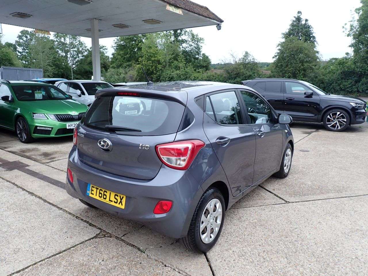 A 2017 HYUNDAI I10 1.2 SE Hatchback 5dr Petrol Manual Euro 5 (87 ps) AIR CON, USB, AUX A 2017 HYUNDAI I10 1.2 SE Hatchback 5dr Petrol Manual Euro 5 (87 ps) AIR CON, USB, AUX