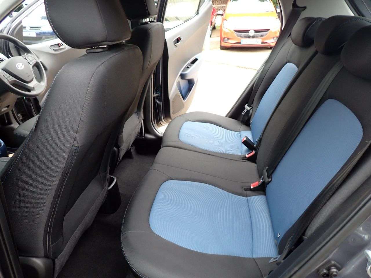 2017 HYUNDAI I10 2017 HYUNDAI I10