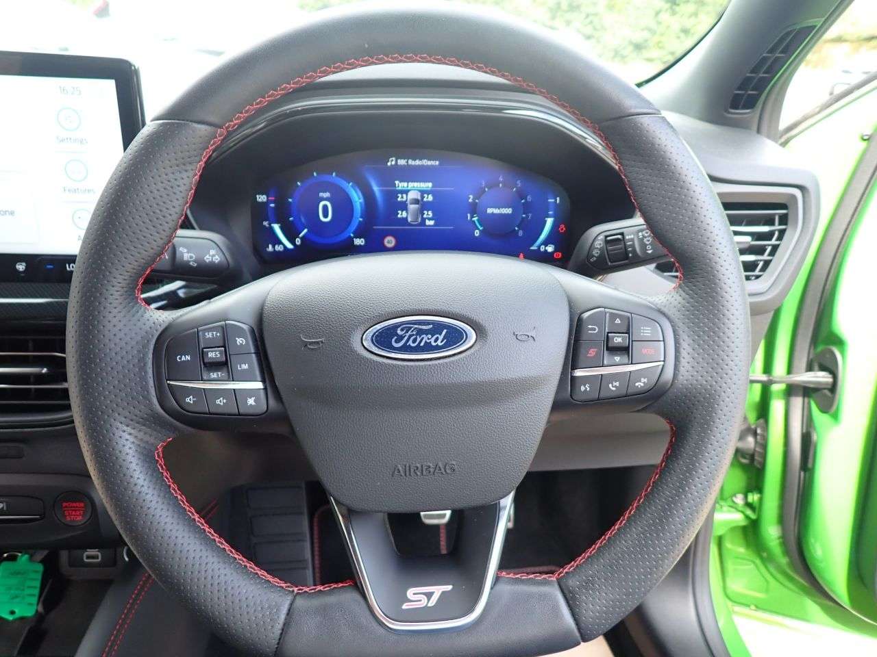 2023 FORD FOCUS 2023 FORD FOCUS