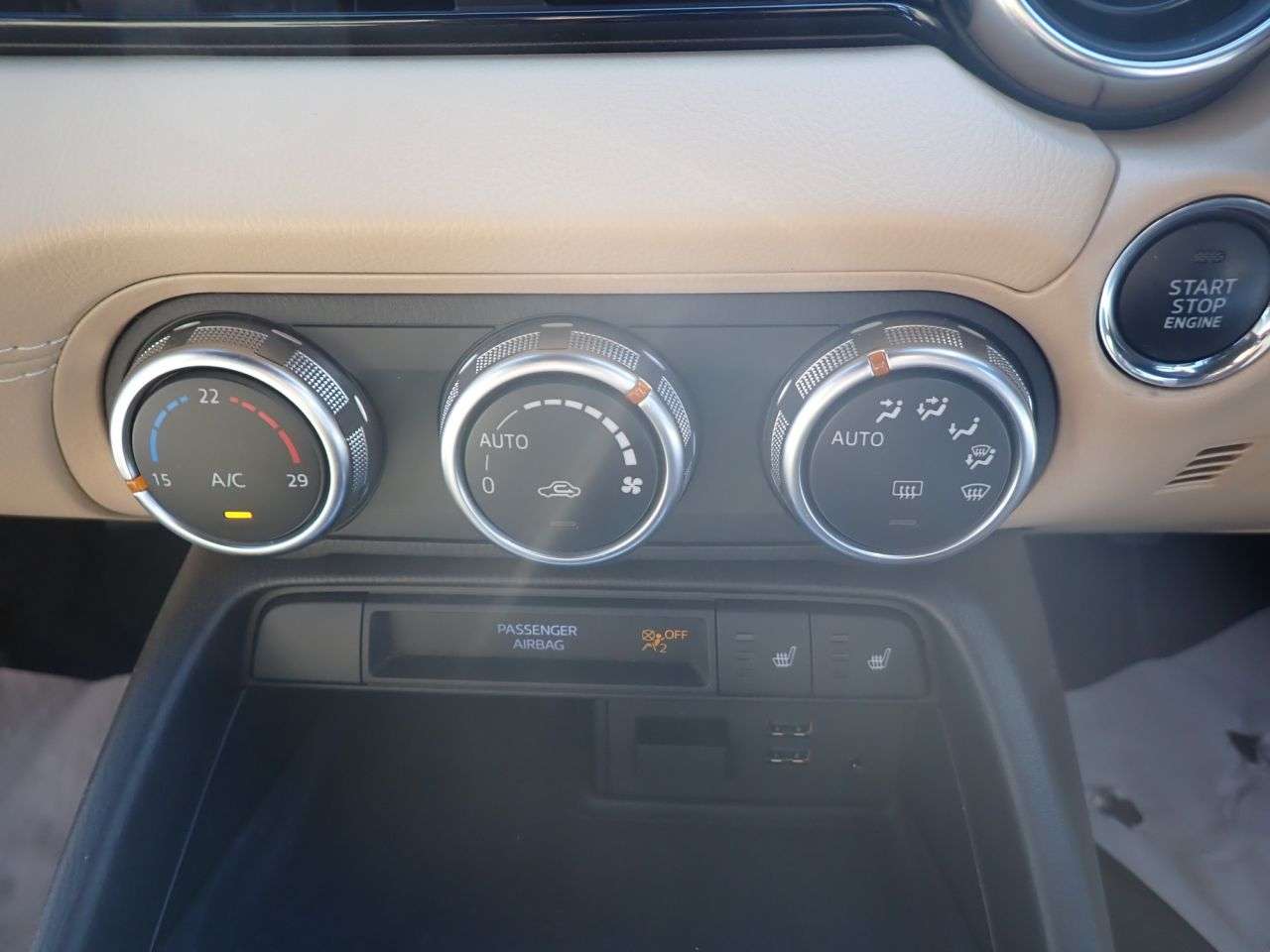 2018 MAZDA MX-5 2018 MAZDA MX-5