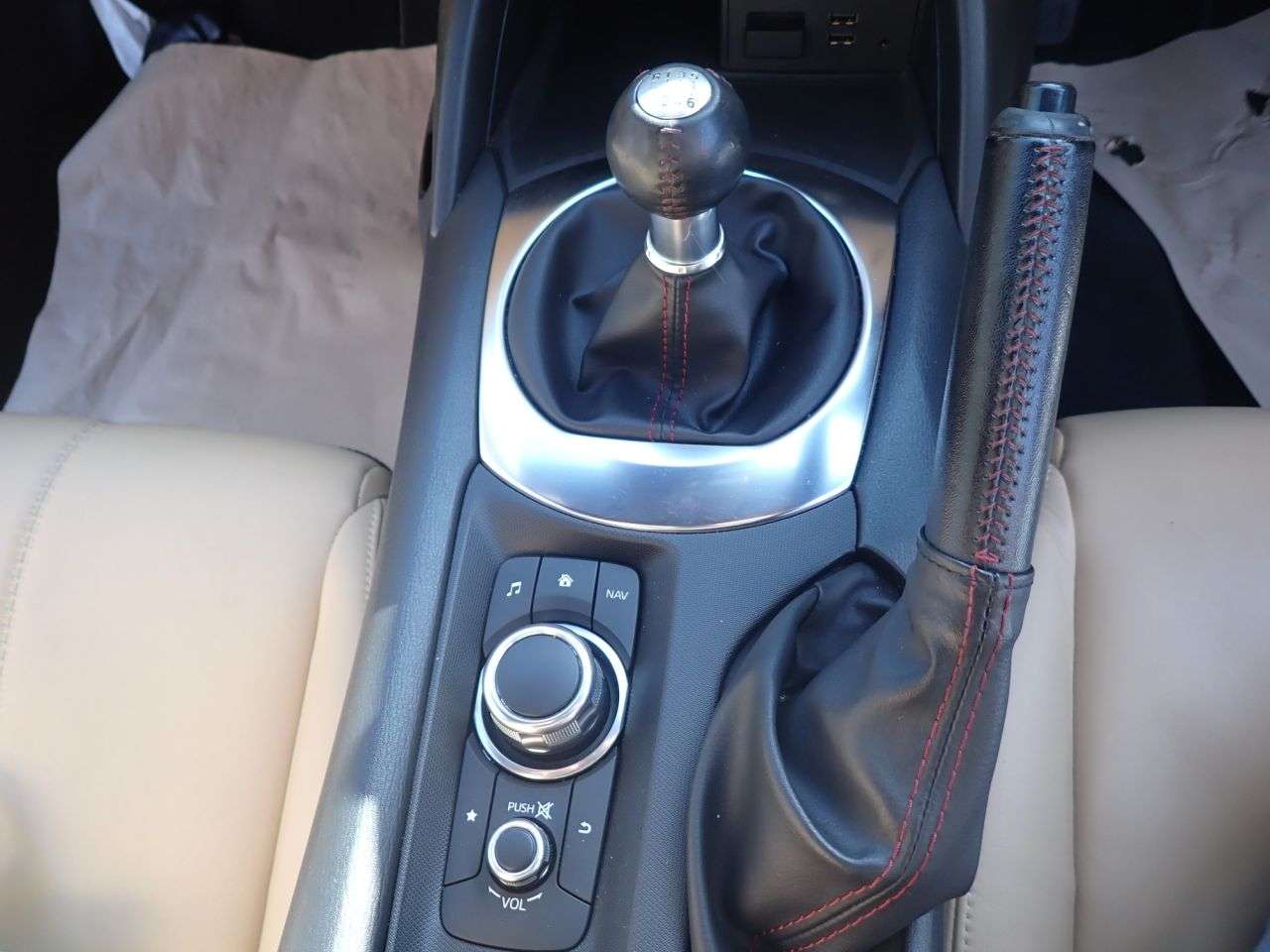 2018 MAZDA MX-5 2018 MAZDA MX-5