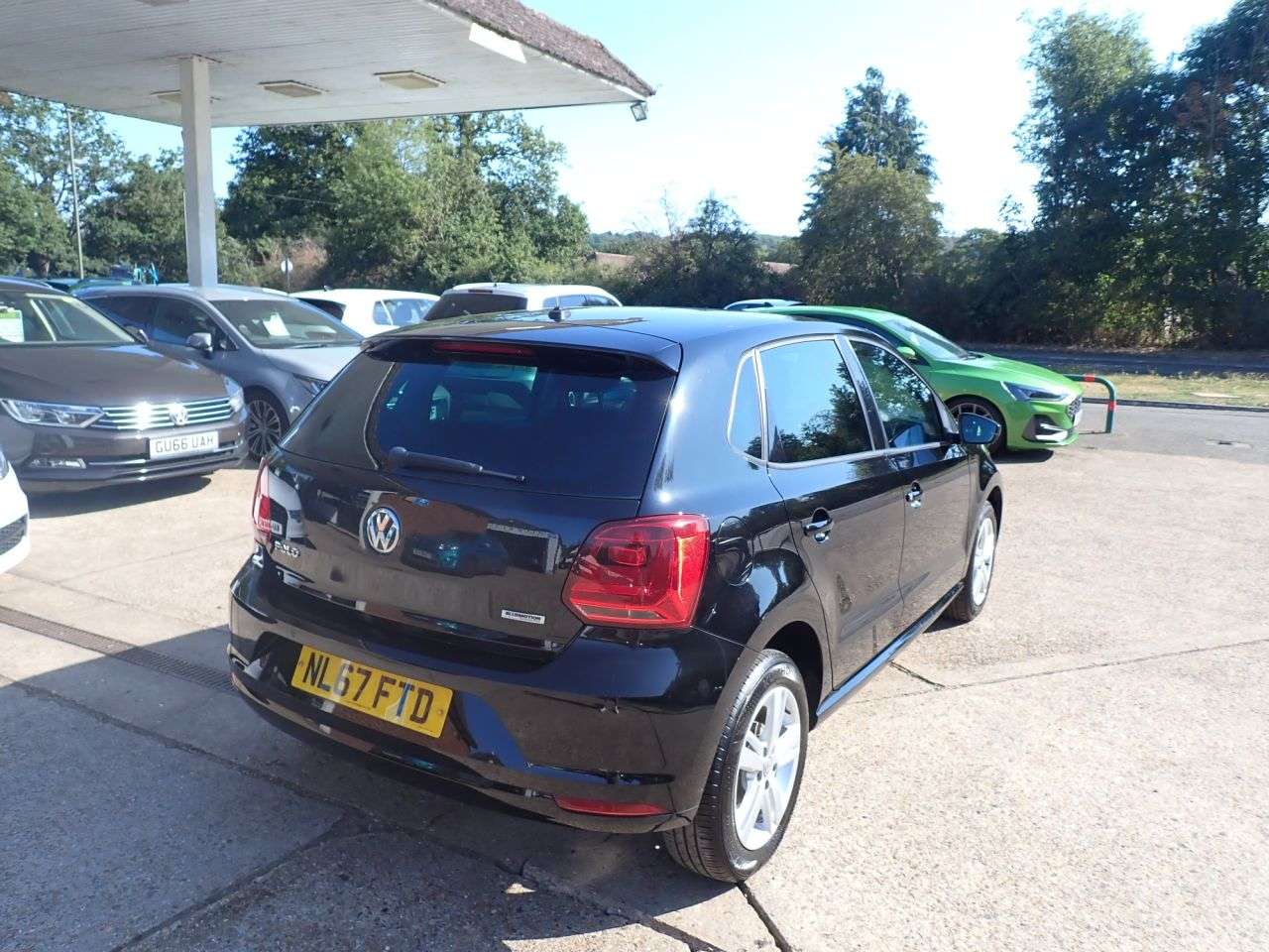 A 2017 VOLKSWAGEN POLO 1.0 Match Edition Hatchback 5dr Petrol Manual Euro 6 (s/s) (60 ps) PARKING A 2017 VOLKSWAGEN POLO 1.0 Match Edition Hatchback 5dr Petrol Manual Euro 6 (s/s) (60 ps) PARKING