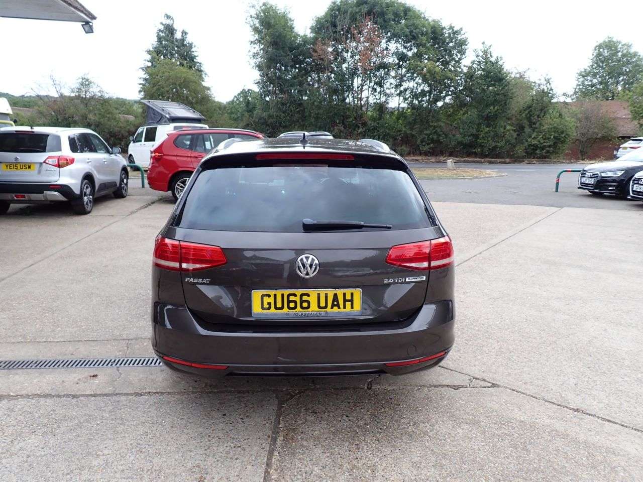 A 2016 VOLKSWAGEN PASSAT 2.0 TDI BlueMotion Tech SE Business Estate 5dr Diesel DSG Euro 6 (s/s) (150 A 2016 VOLKSWAGEN PASSAT 2.0 TDI BlueMotion Tech SE Business Estate 5dr Diesel DSG Euro 6 (s/s) (150