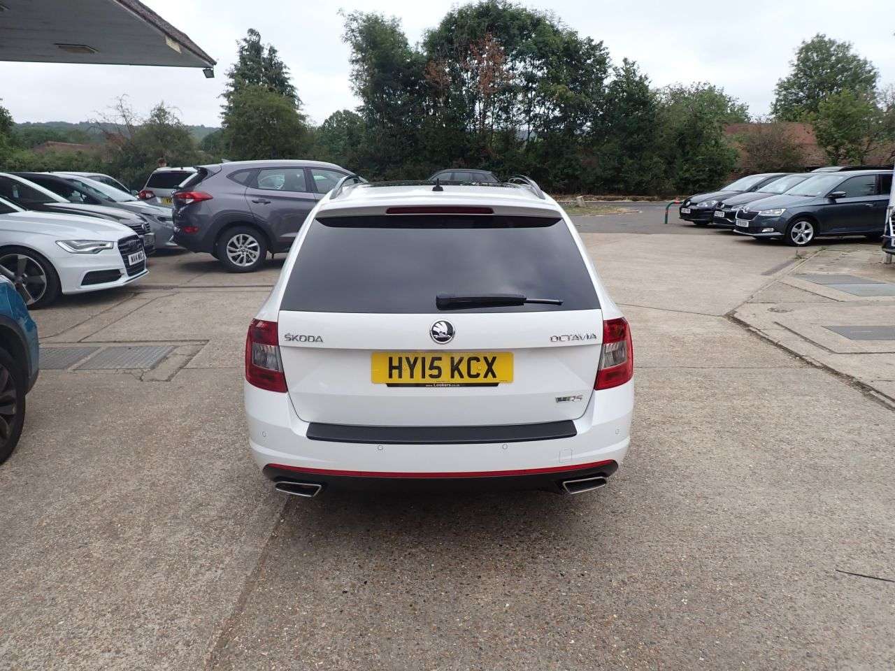 A 2015 SKODA OCTAVIA 2.0 TDI vRS Estate 5dr Diesel DSG Euro 5 (s/s) (184 ps) PARKING SENSORS, SA A 2015 SKODA OCTAVIA 2.0 TDI vRS Estate 5dr Diesel DSG Euro 5 (s/s) (184 ps) PARKING SENSORS, SA