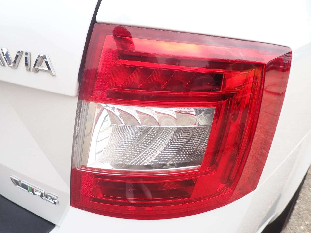 2015 SKODA OCTAVIA 2015 SKODA OCTAVIA