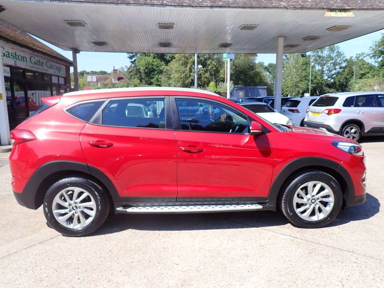 A 2017 HYUNDAI TUCSON 1.7 CRDi Blue Drive SE Nav SUV 5dr Diesel DCT Euro 6 (s/s) (141 ps) REVERSE A 2017 HYUNDAI TUCSON 1.7 CRDi Blue Drive SE Nav SUV 5dr Diesel DCT Euro 6 (s/s) (141 ps) REVERSE