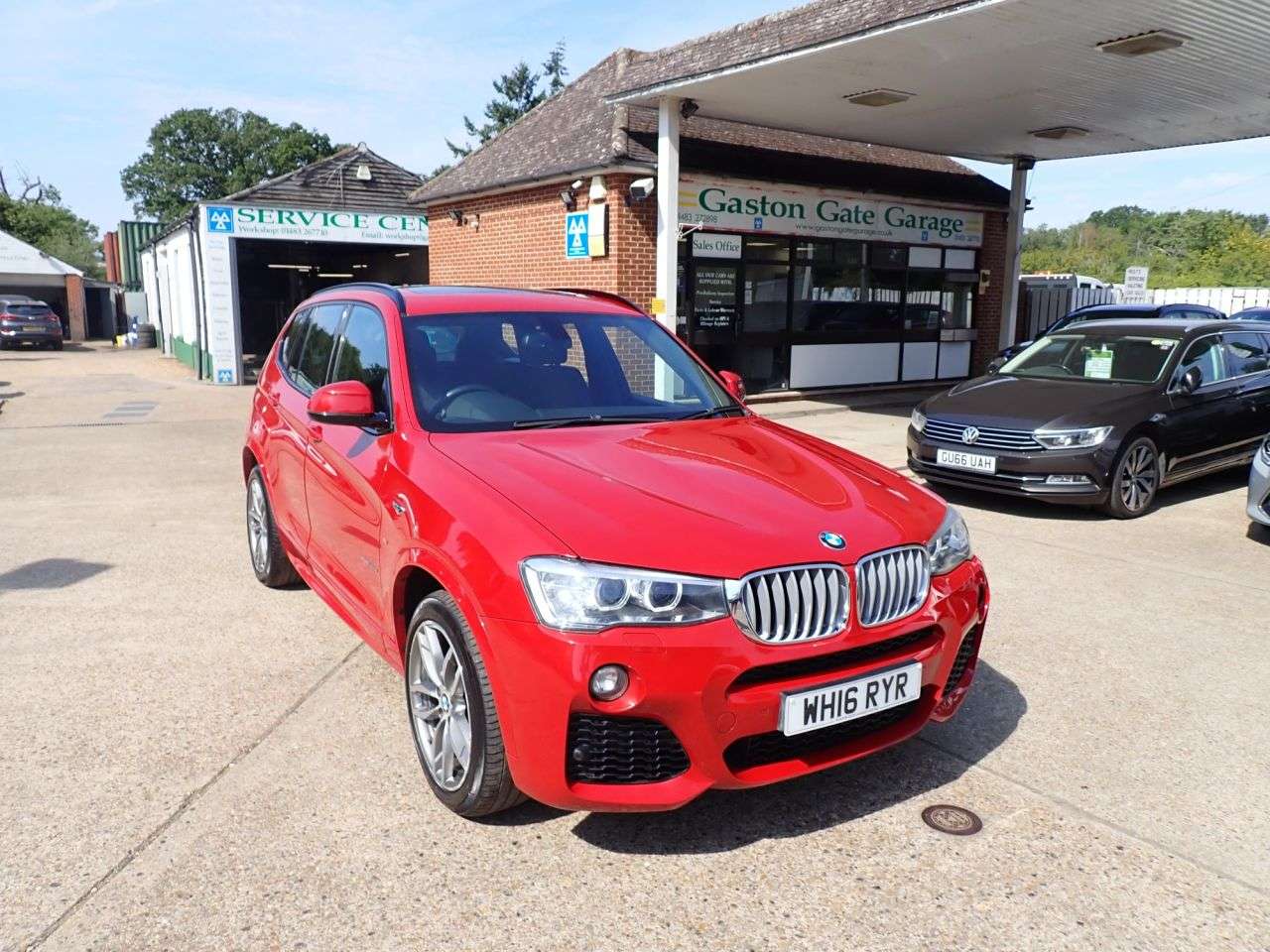 A 2016 BMW X3 3.0 35d M Sport SUV 5dr Diesel Auto xDrive Euro 6 (s/s) (313 ps) PARKING SE A 2016 BMW X3 3.0 35d M Sport SUV 5dr Diesel Auto xDrive Euro 6 (s/s) (313 ps) PARKING SE
