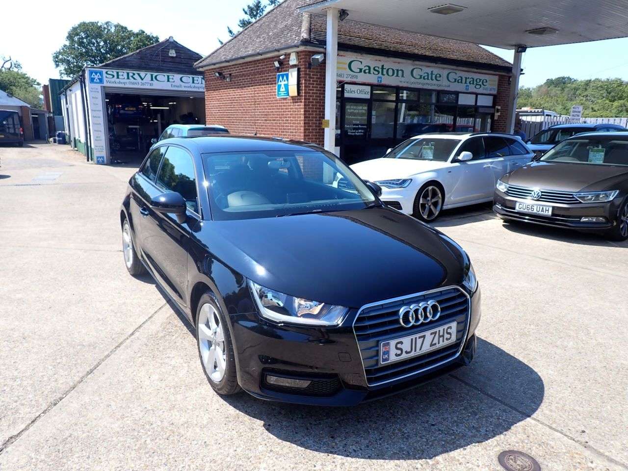 A 2017 AUDI A1 1.0 TFSI Sport Hatchback 3dr Petrol Manual Euro 6 (s/s) (95 ps) CRUISE CONT A 2017 AUDI A1 1.0 TFSI Sport Hatchback 3dr Petrol Manual Euro 6 (s/s) (95 ps) CRUISE CONT