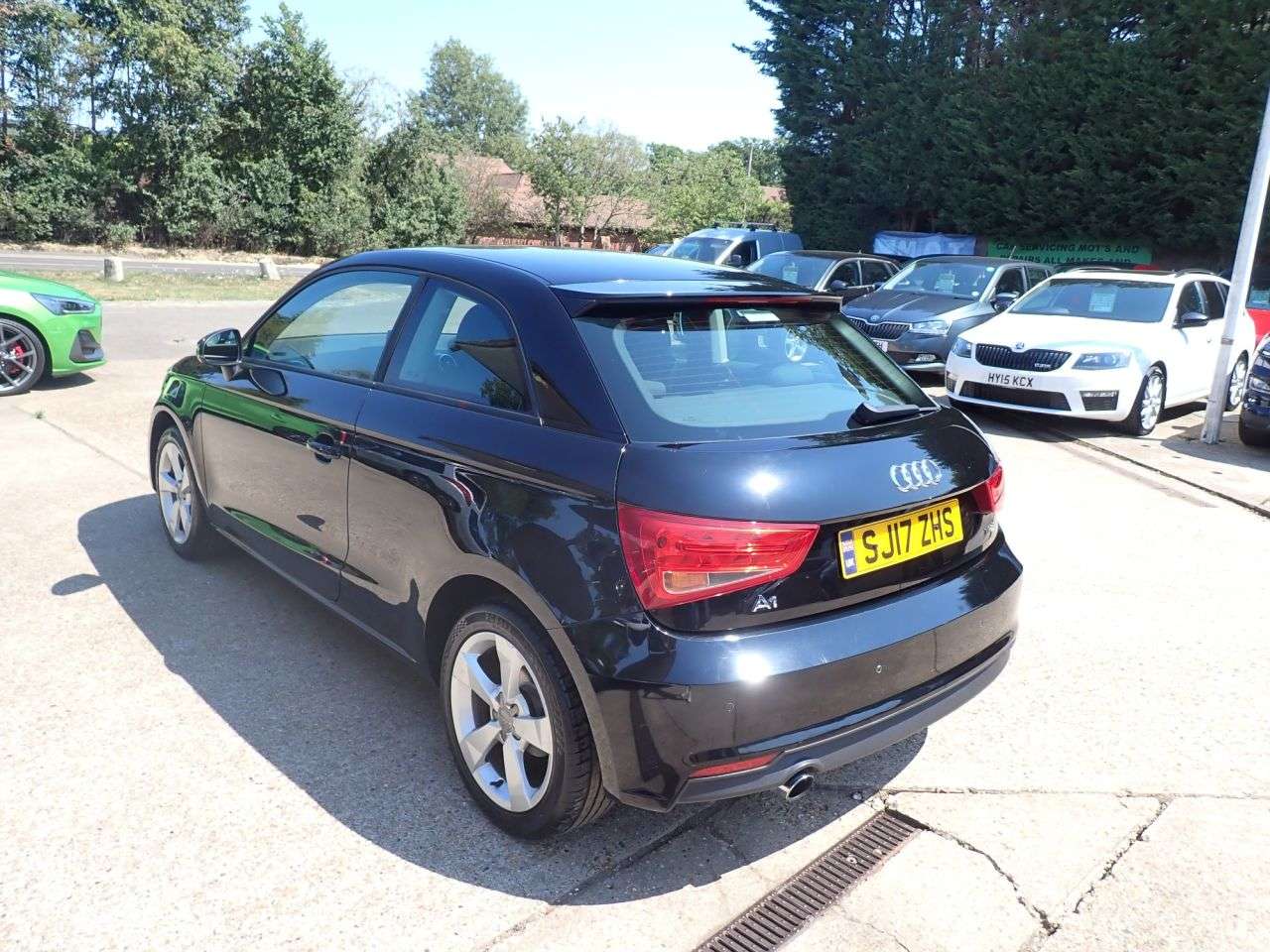 2017 AUDI A1 2017 AUDI A1