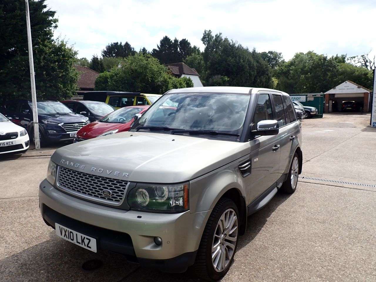 A 2010 LAND ROVER RANGE ROVER SPORT 3.0 TD V6 HSE SUV 5dr Diesel CommandShift 4WD Euro 4 (245 ps) COMES WITH FR A 2010 LAND ROVER RANGE ROVER SPORT 3.0 TD V6 HSE SUV 5dr Diesel CommandShift 4WD Euro 4 (245 ps) COMES WITH FR