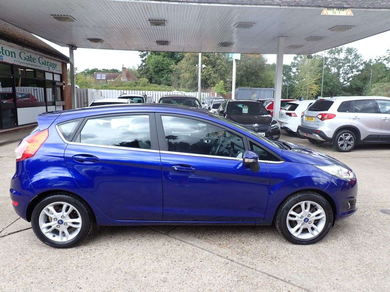 A 2016 FORD FIESTA 1.25 Zetec Hatchback 5dr Petrol Manual Euro 6 (82 ps) PARKING SENSORS, BLUE A 2016 FORD FIESTA 1.25 Zetec Hatchback 5dr Petrol Manual Euro 6 (82 ps) PARKING SENSORS, BLUE