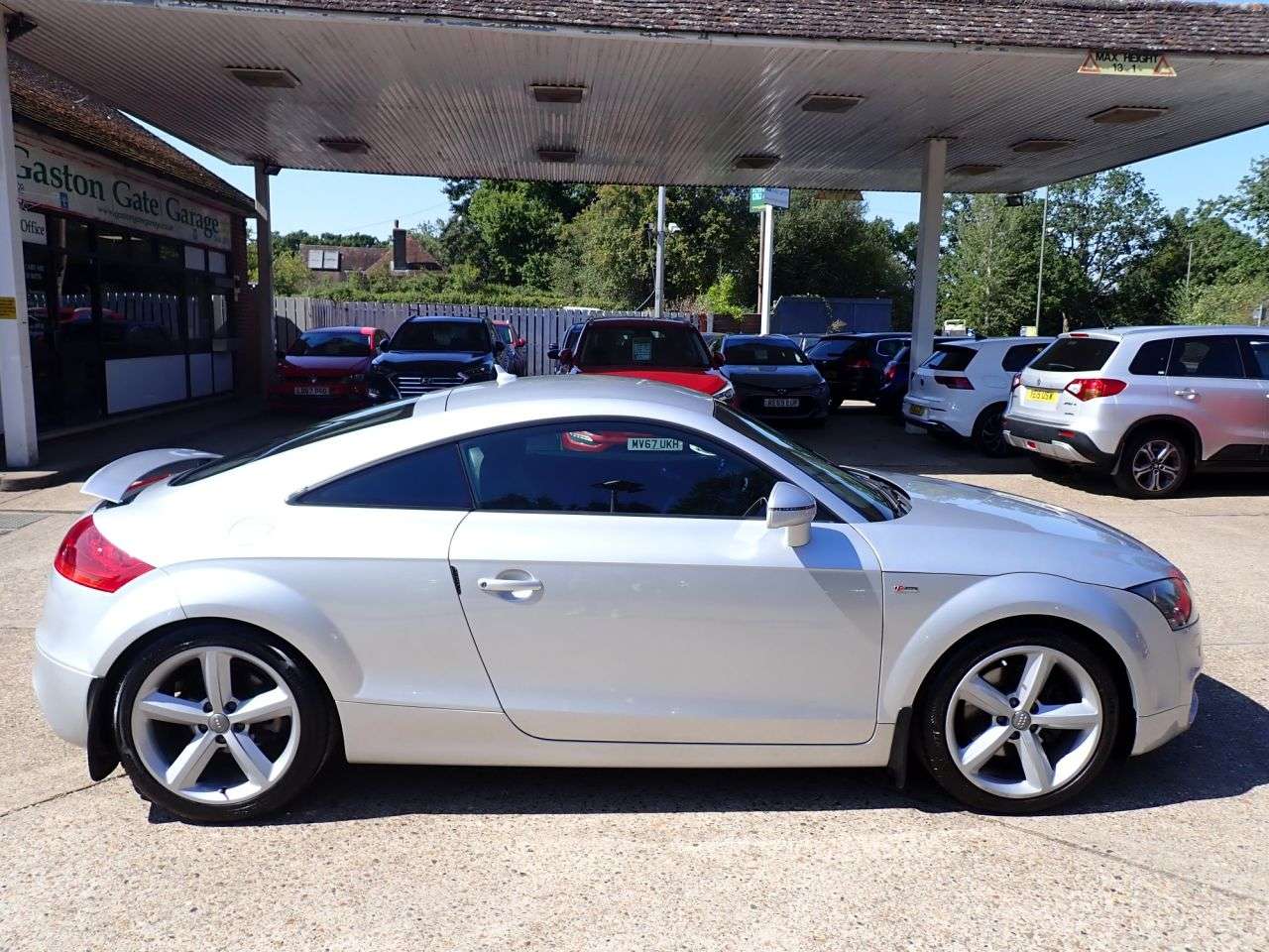 A 2011 AUDI TT 2.0 TFSI S line Special Edition Coupe 3dr Petrol Manual Euro 4 (200 ps) PAR A 2011 AUDI TT 2.0 TFSI S line Special Edition Coupe 3dr Petrol Manual Euro 4 (200 ps) PAR