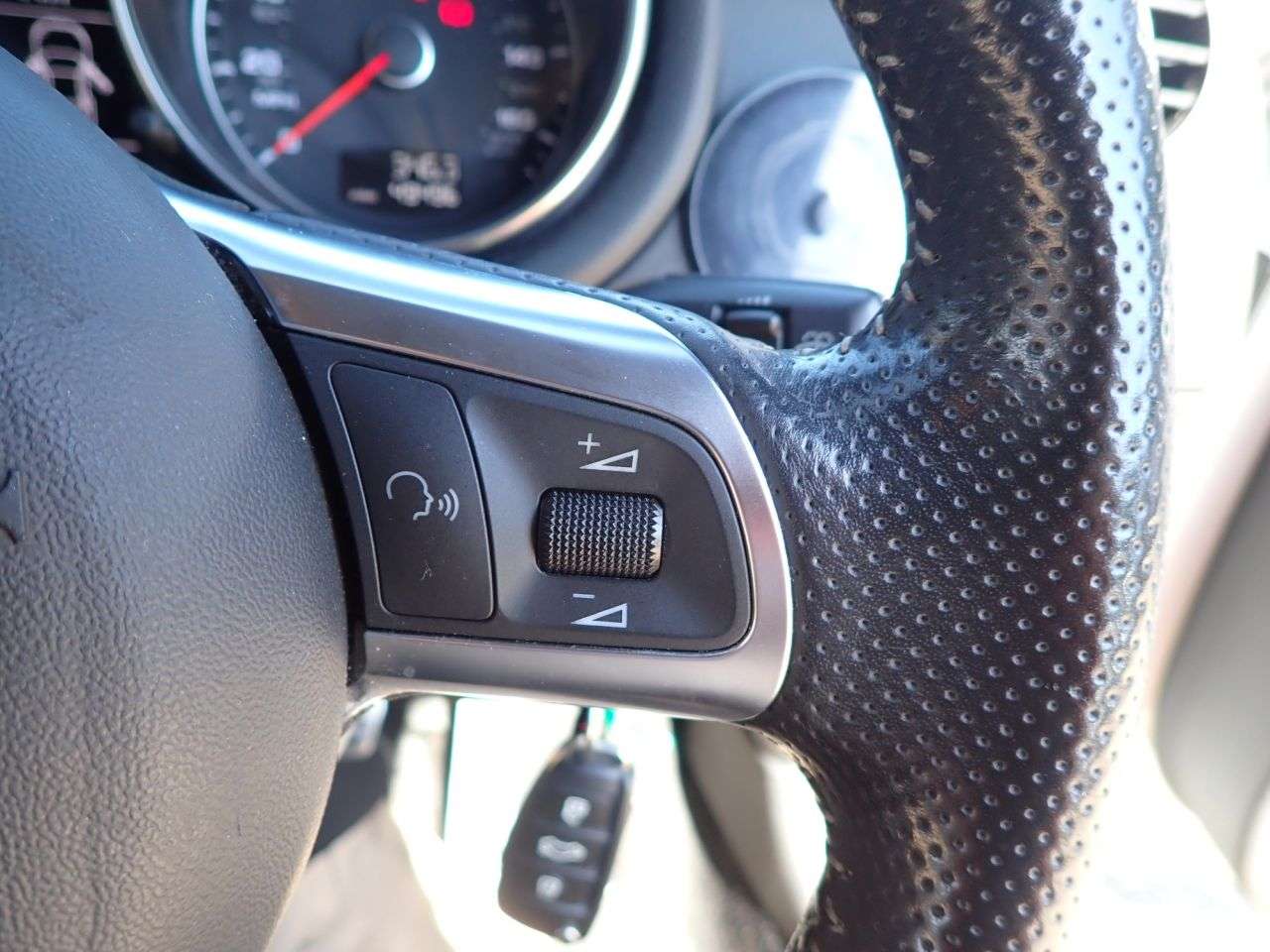 2011 AUDI TT 2011 AUDI TT