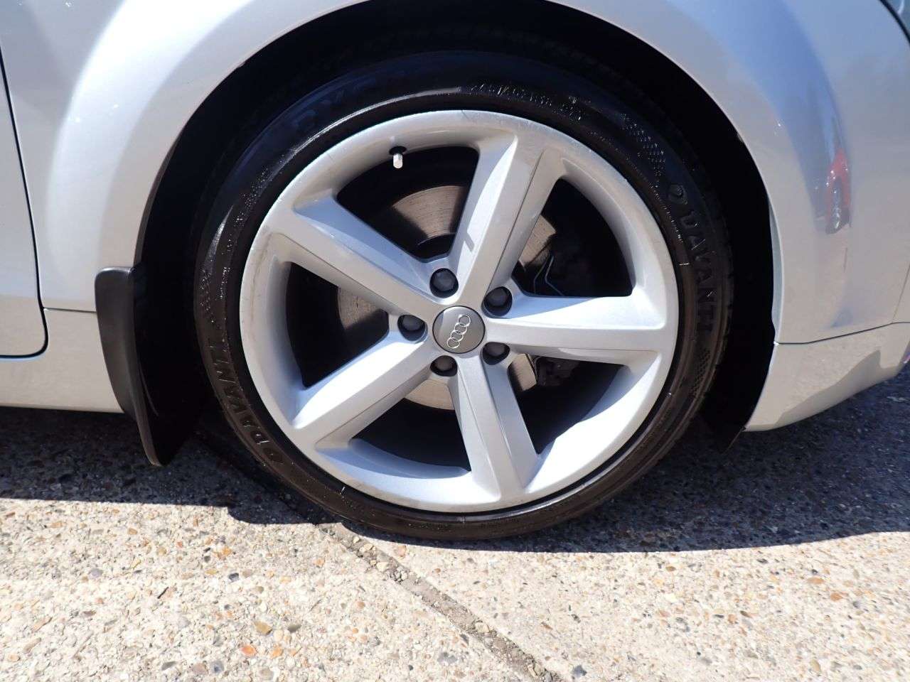 2011 AUDI TT 2011 AUDI TT
