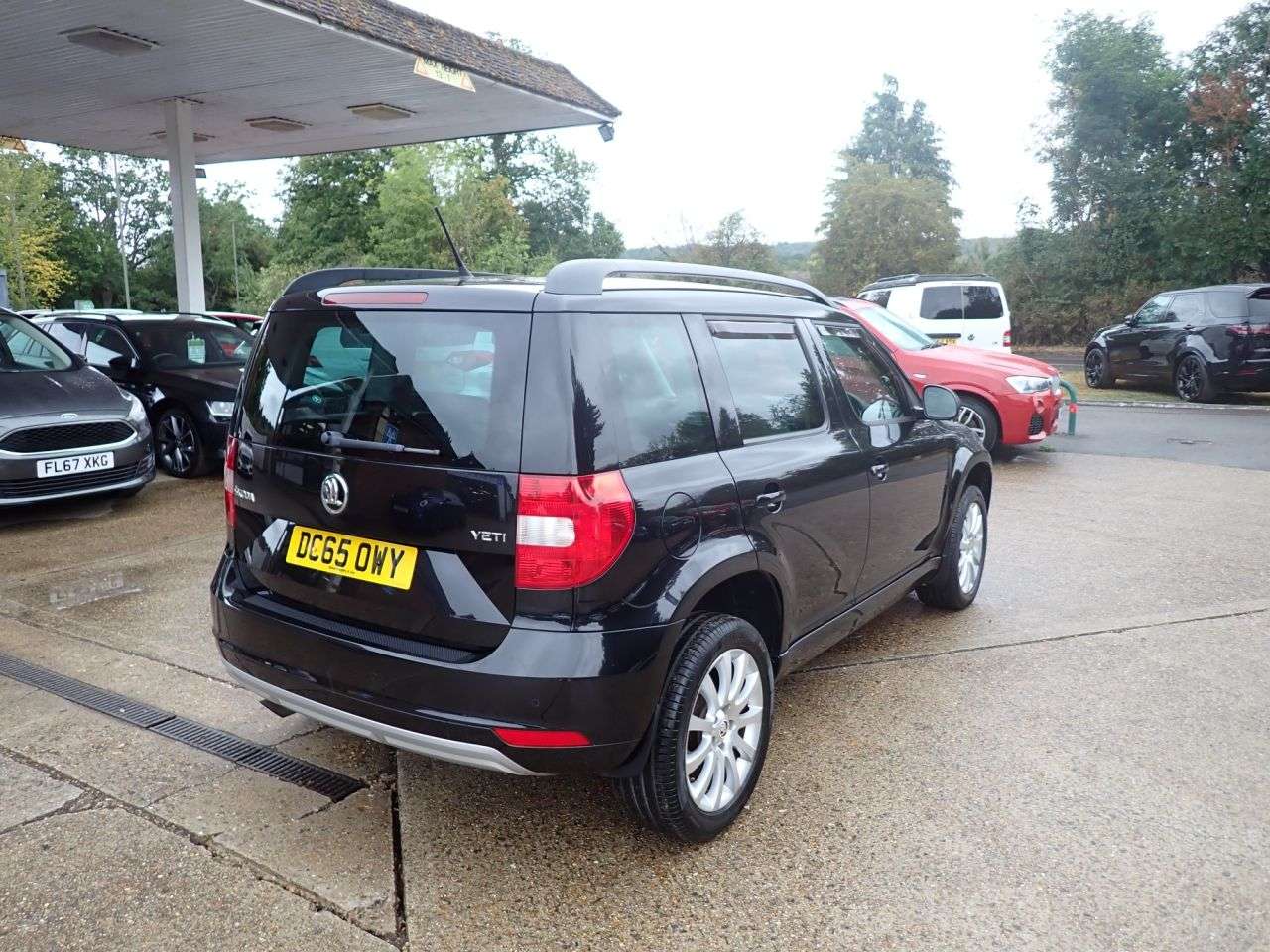 A 2015 SKODA YETI 1.2 TSI SE L SUV 5dr Petrol DSG Euro 6 (s/s) (110 ps) HEATED SEATS, PARKING A 2015 SKODA YETI 1.2 TSI SE L SUV 5dr Petrol DSG Euro 6 (s/s) (110 ps) HEATED SEATS, PARKING