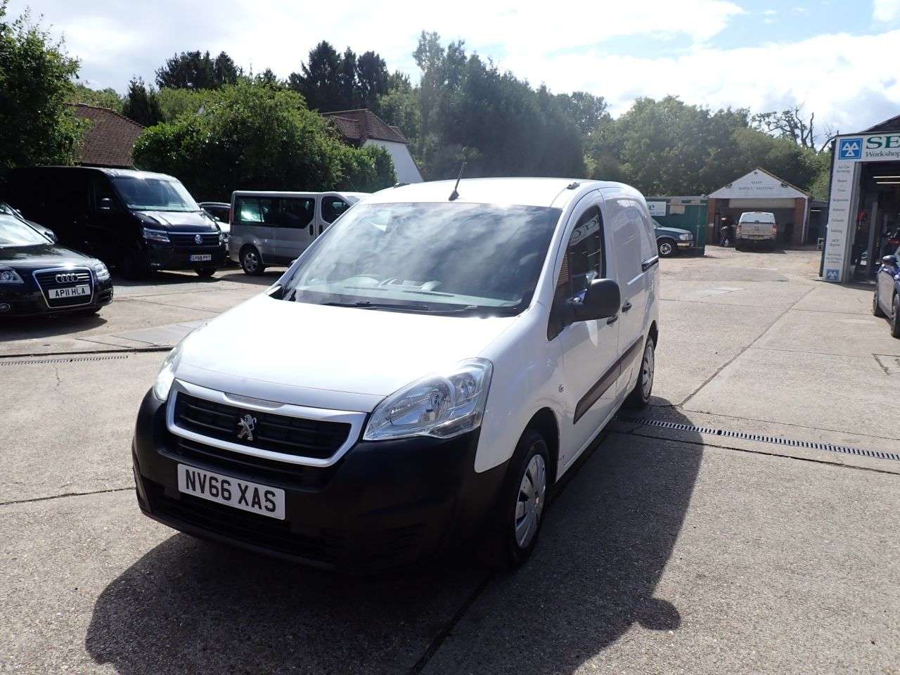 2017 PEUGEOT PARTNER 2017 PEUGEOT PARTNER