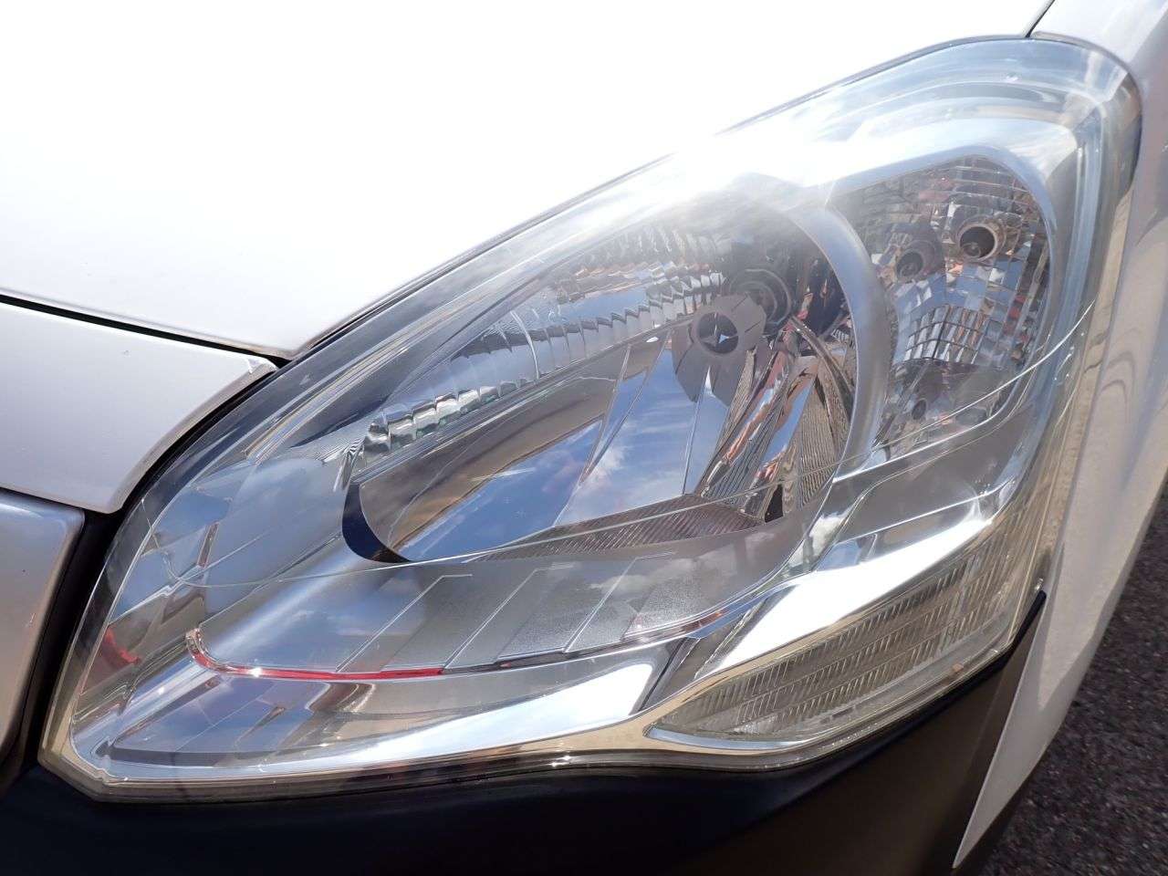 2017 PEUGEOT PARTNER 2017 PEUGEOT PARTNER