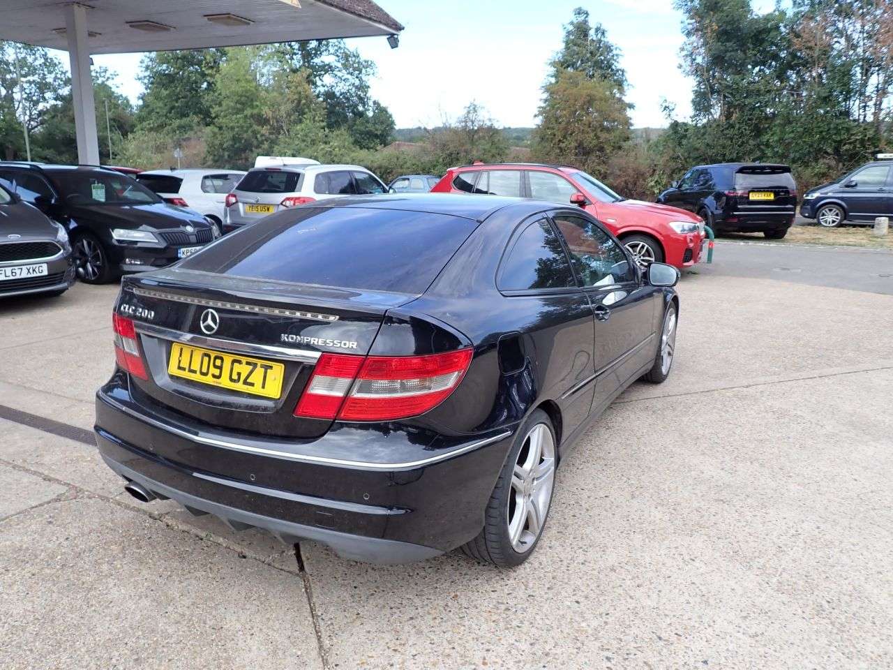 A 2009 MERCEDES-BENZ CLC CLASS 1.8 CLC200K Sport Coupe 3dr Petrol Auto Euro 4 (184 ps) COMES WITH NEW MOT A 2009 MERCEDES-BENZ CLC CLASS 1.8 CLC200K Sport Coupe 3dr Petrol Auto Euro 4 (184 ps) COMES WITH NEW MOT