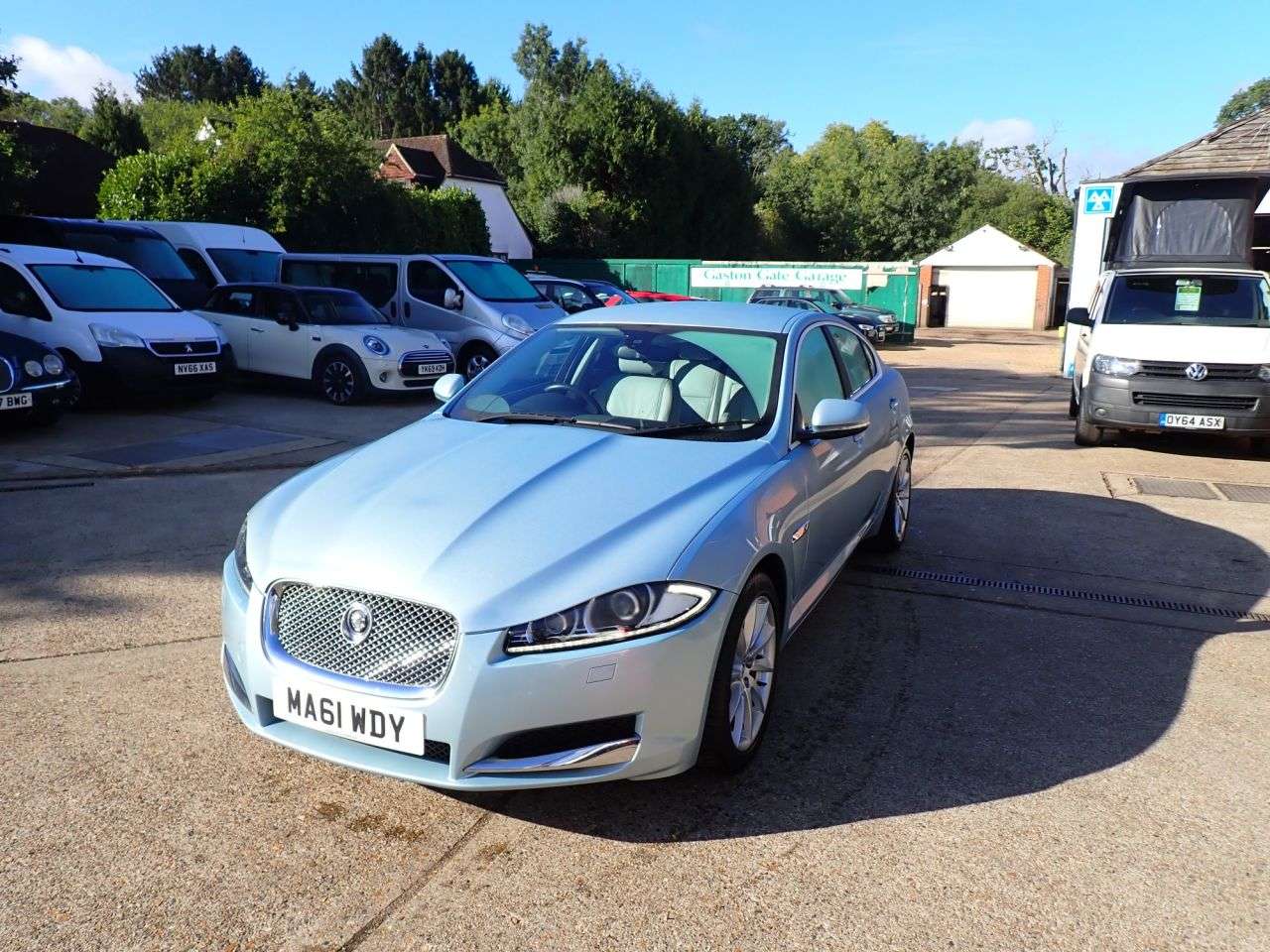2011 JAGUAR XF 2011 JAGUAR XF