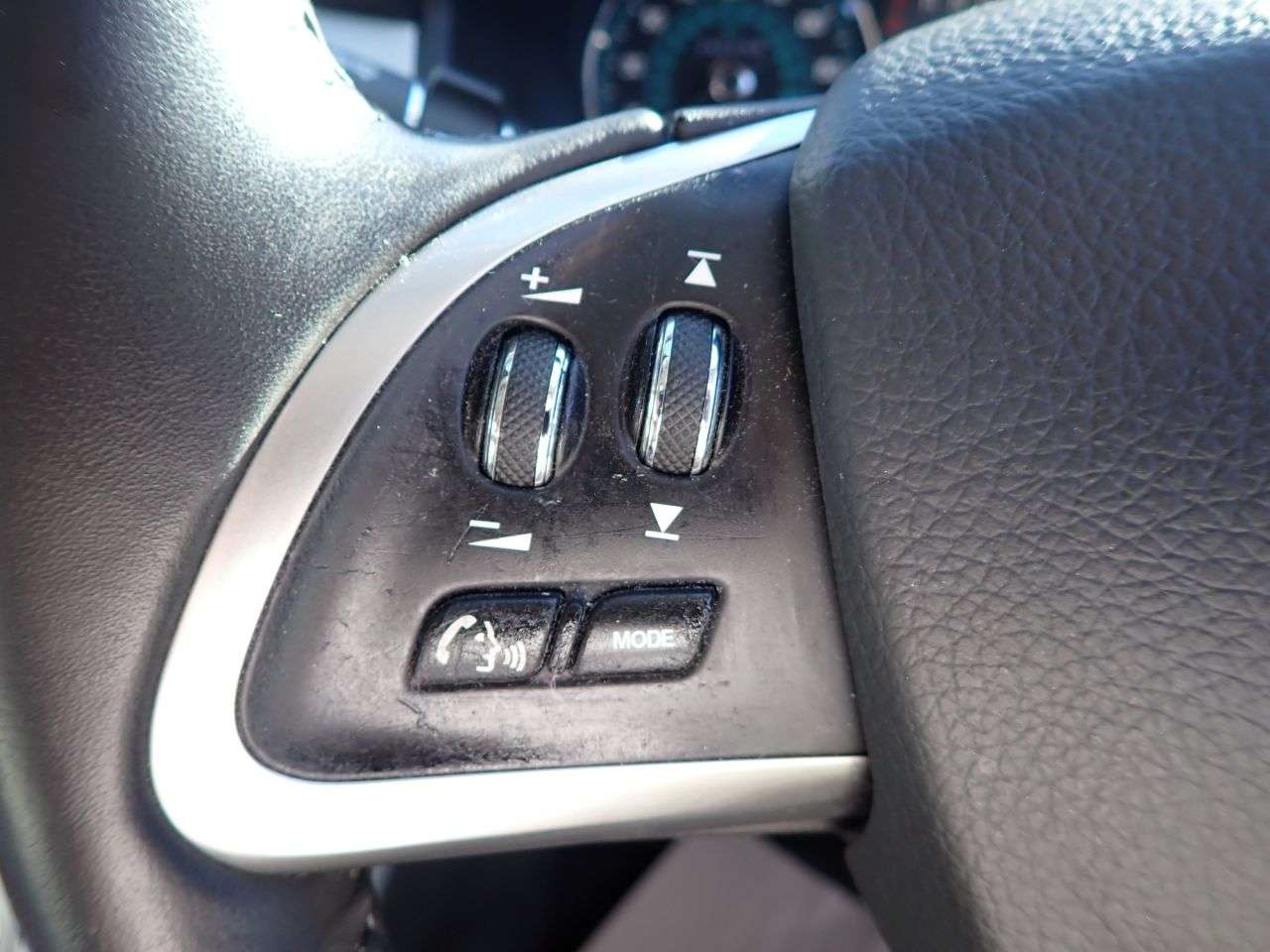 2011 JAGUAR XF 2011 JAGUAR XF