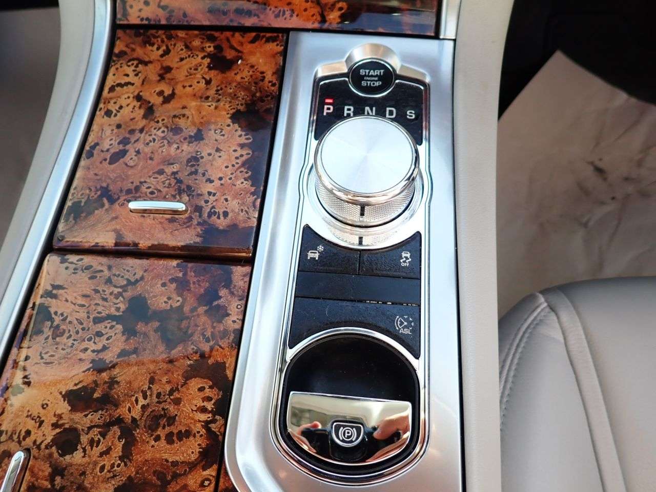 2011 JAGUAR XF 2011 JAGUAR XF