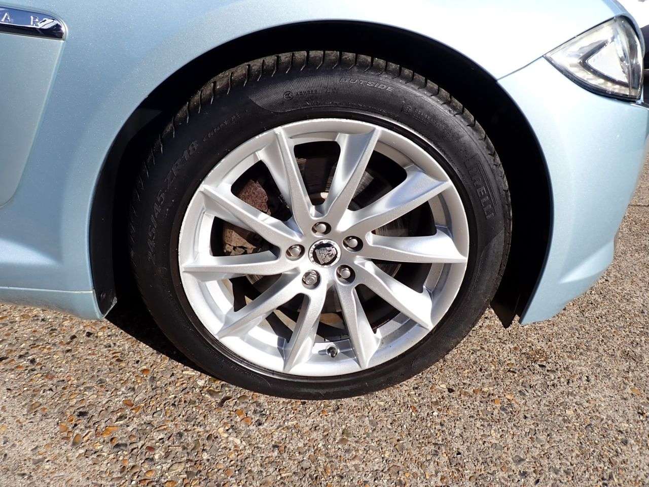 2011 JAGUAR XF 2011 JAGUAR XF