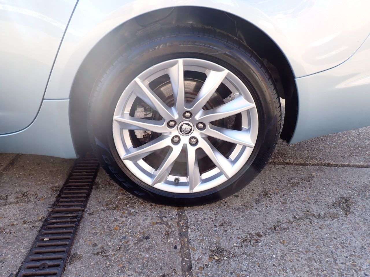 2011 JAGUAR XF 2011 JAGUAR XF
