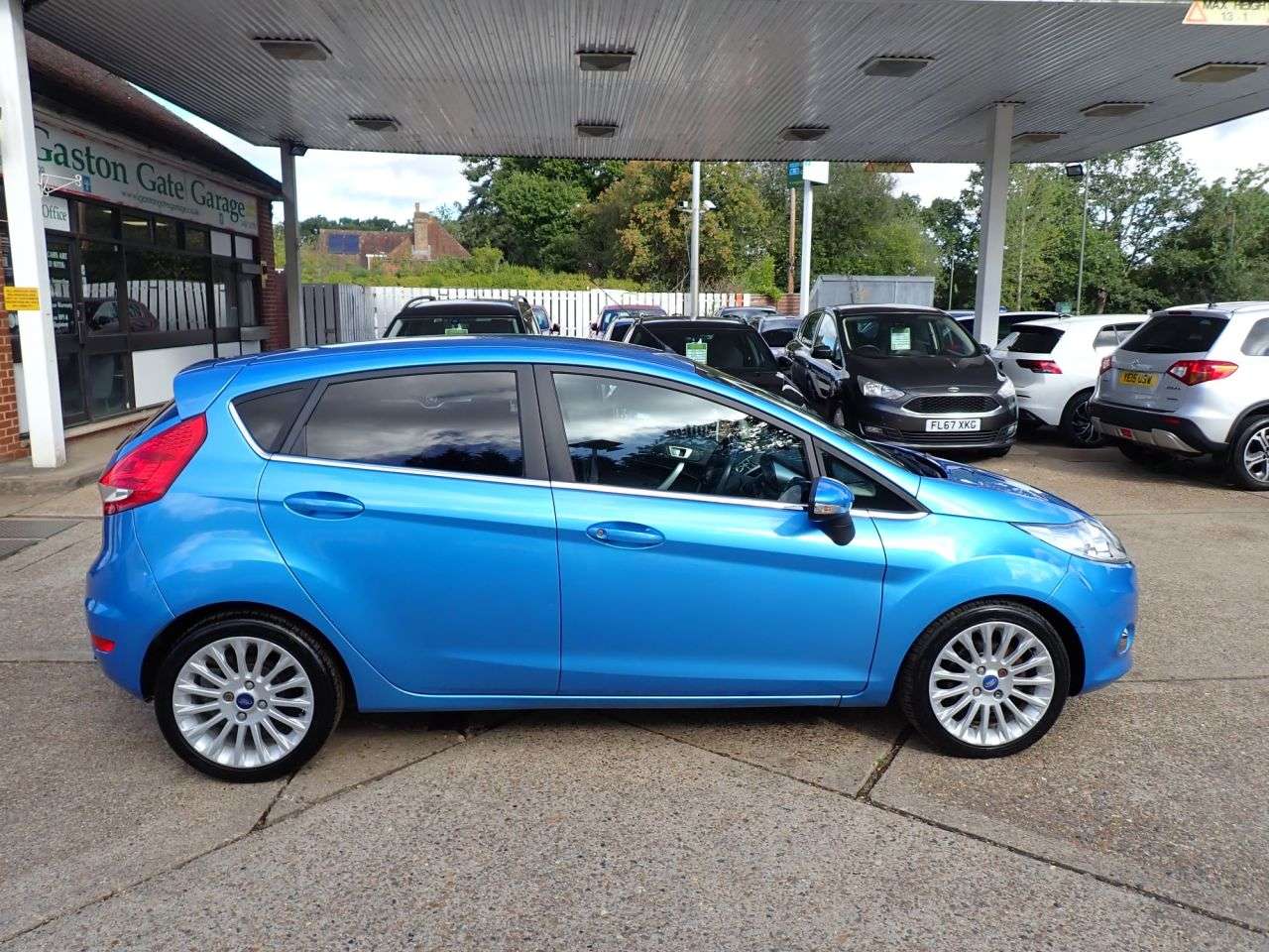 A 2011 FORD FIESTA 1.4 Titanium Hatchback 5dr Petrol Automatic (154 g/km, 94 bhp) PARKING SENS A 2011 FORD FIESTA 1.4 Titanium Hatchback 5dr Petrol Automatic (154 g/km, 94 bhp) PARKING SENS