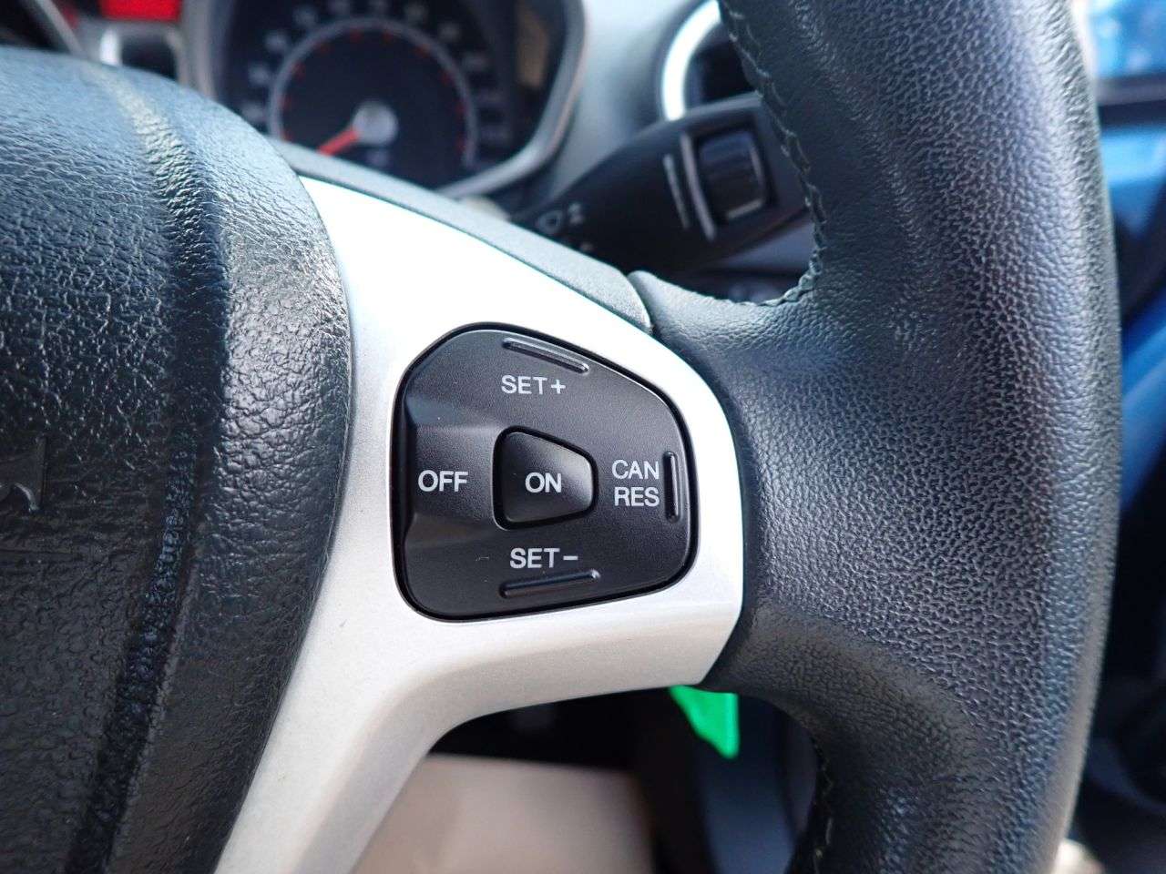 2011 FORD FIESTA 2011 FORD FIESTA