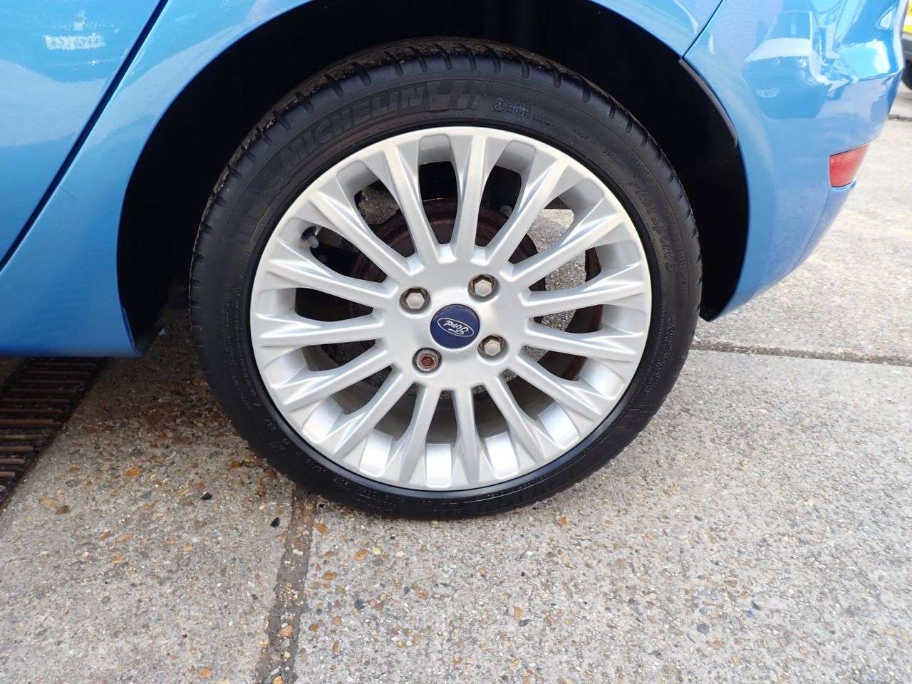 2011 FORD FIESTA 2011 FORD FIESTA