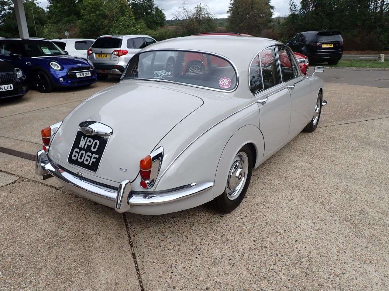 A 1968 JAGUAR MK II MARK 11 2.4 240 MANUAL OVERDRIVE OVERDRIVE,SENSIBLE MILES A 1968 JAGUAR MK II MARK 11 2.4 240 MANUAL OVERDRIVE OVERDRIVE,SENSIBLE MILES