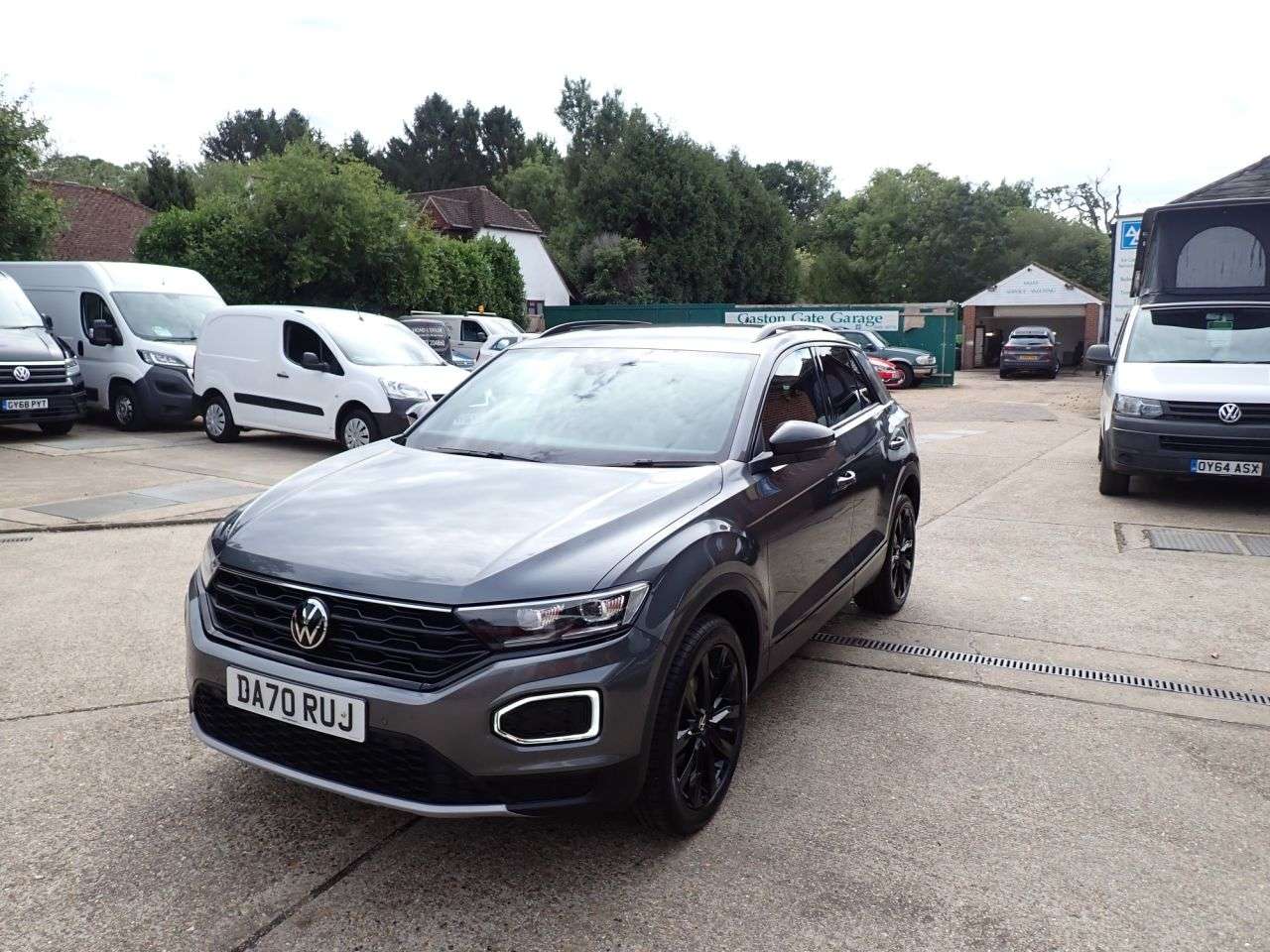 2020 VOLKSWAGEN T-ROC 2020 VOLKSWAGEN T-ROC
