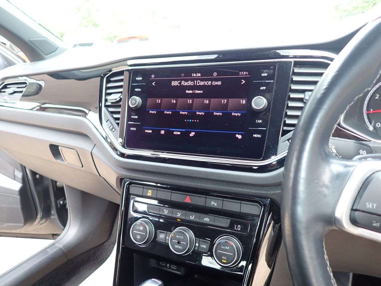 2020 VOLKSWAGEN T-ROC 2020 VOLKSWAGEN T-ROC