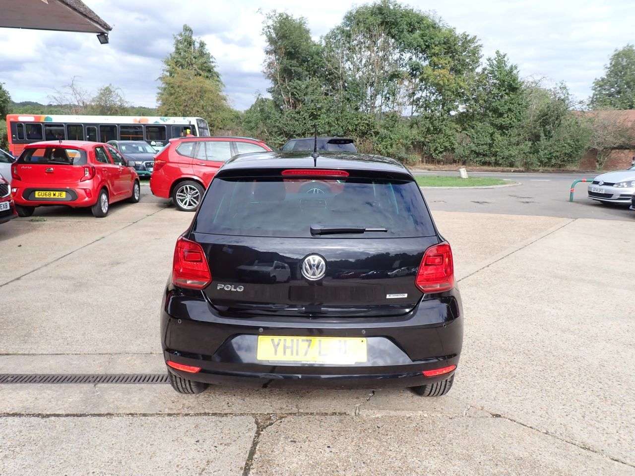A 2017 VOLKSWAGEN POLO 1.0 BlueMotion Tech Match Hatchback 5dr Petrol Manual Euro 6 (s/s) (75 ps) A 2017 VOLKSWAGEN POLO 1.0 BlueMotion Tech Match Hatchback 5dr Petrol Manual Euro 6 (s/s) (75 ps)