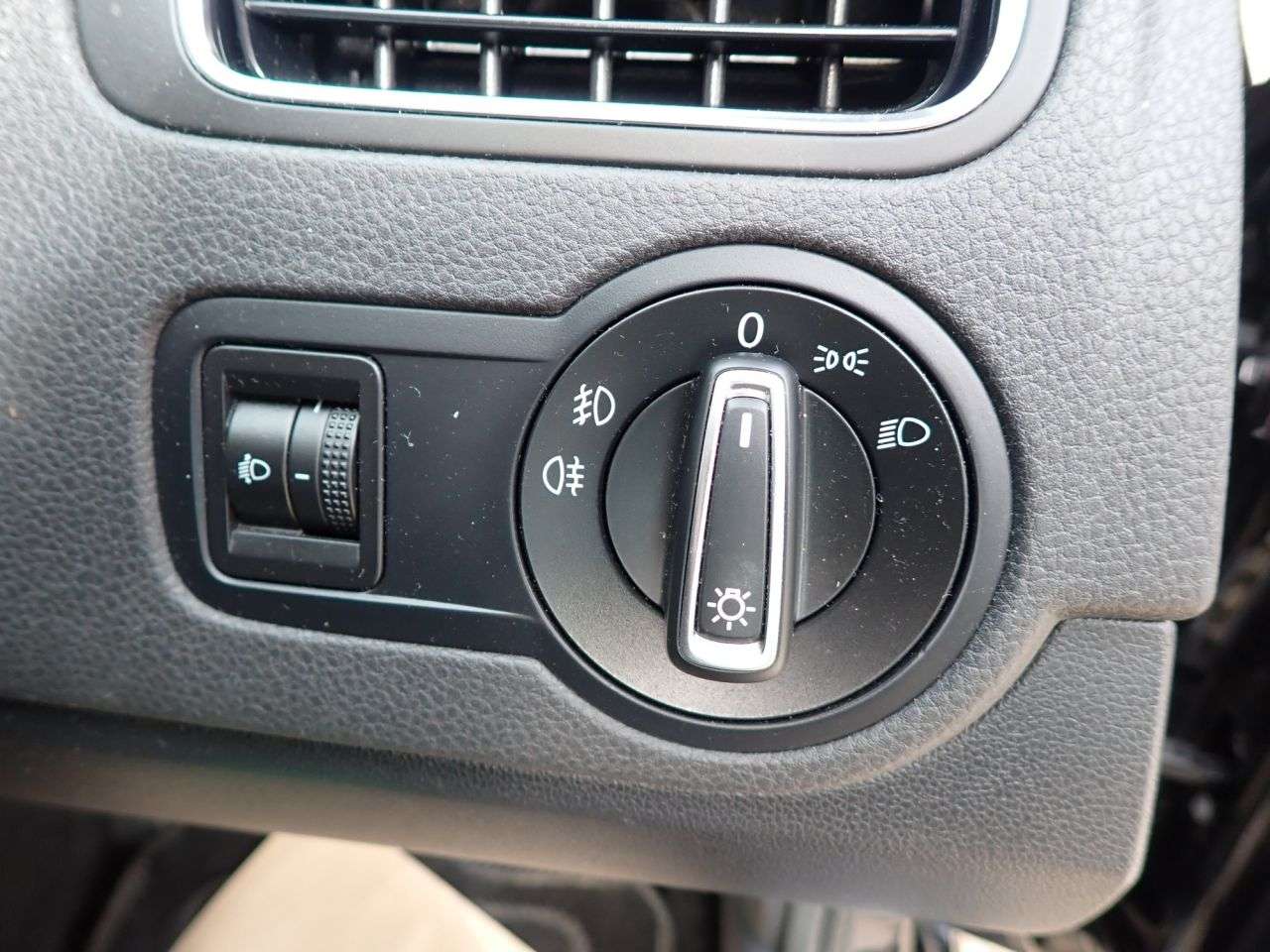 2017 VOLKSWAGEN POLO 2017 VOLKSWAGEN POLO