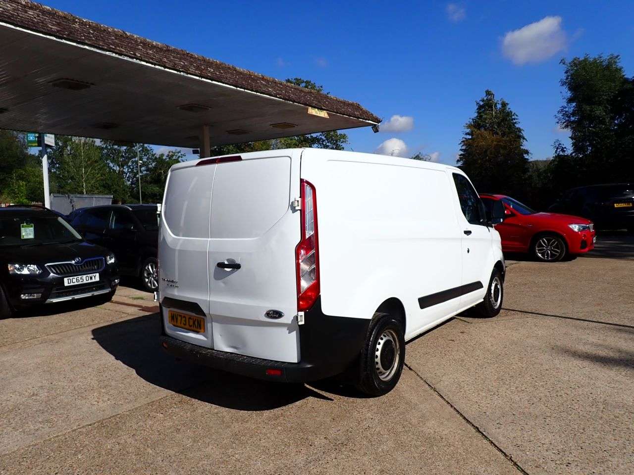 A 2023 FORD TRANSIT CUSTOM 2.0 300 EcoBlue Leader Panel Van 5dr Diesel Manual L1 H1 Euro 6 (s/s) (130 A 2023 FORD TRANSIT CUSTOM 2.0 300 EcoBlue Leader Panel Van 5dr Diesel Manual L1 H1 Euro 6 (s/s) (130