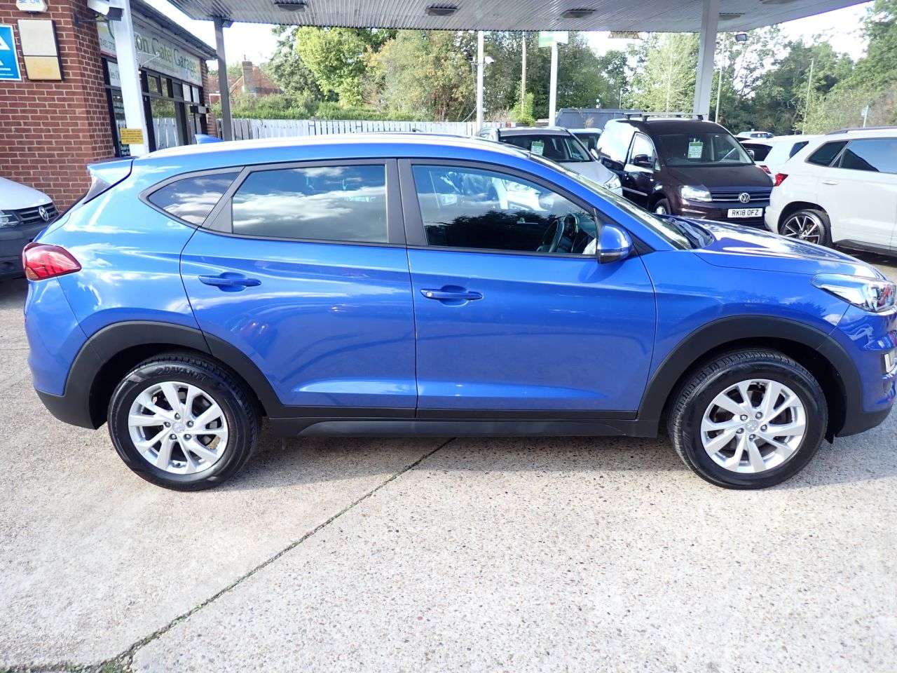 A 2018 HYUNDAI TUCSON 1.6 GDi SE Nav SUV 5dr Petrol Manual Euro 6 (s/s) (132 ps) SERVICE HISTORY, A 2018 HYUNDAI TUCSON 1.6 GDi SE Nav SUV 5dr Petrol Manual Euro 6 (s/s) (132 ps) SERVICE HISTORY,
