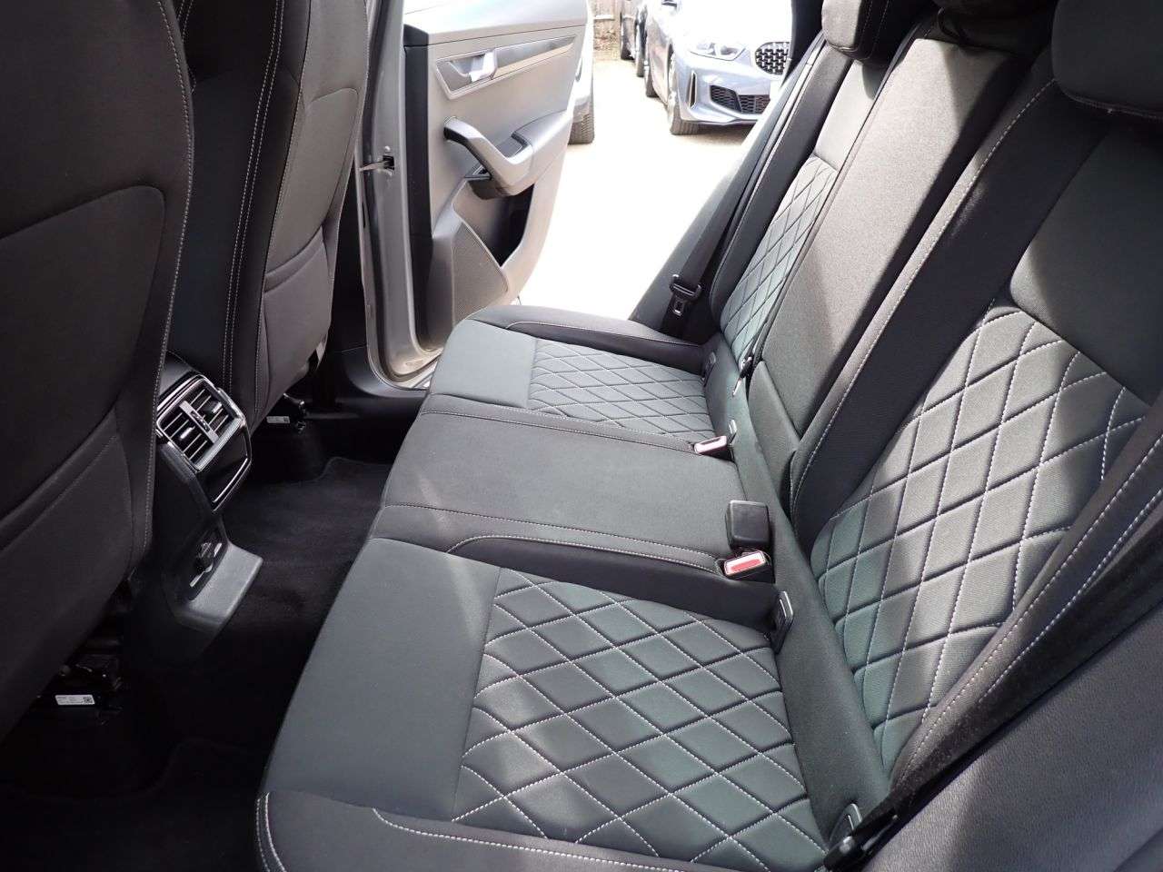 2021 SKODA KAROQ 2021 SKODA KAROQ