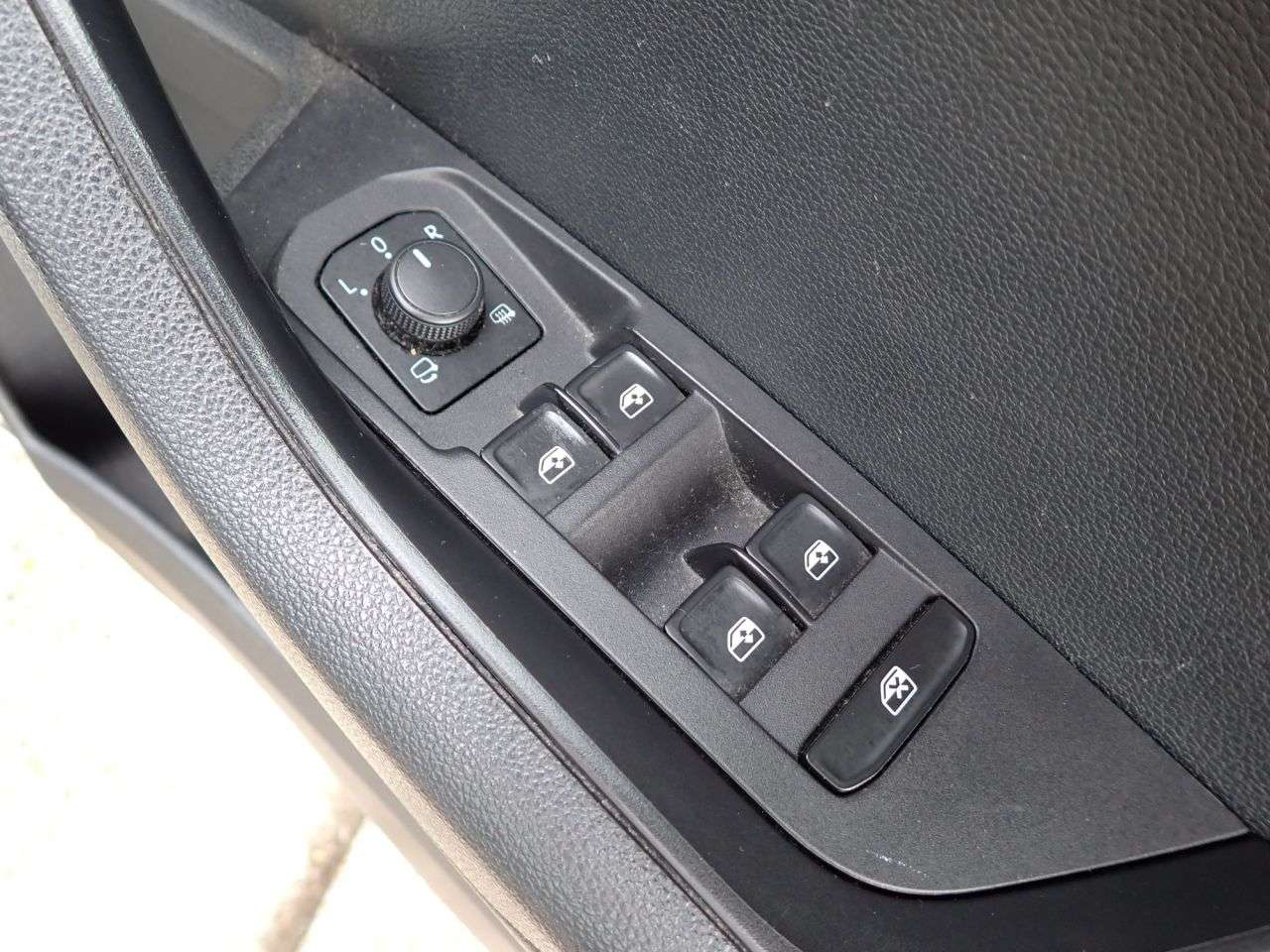 2021 SKODA KAROQ 2021 SKODA KAROQ