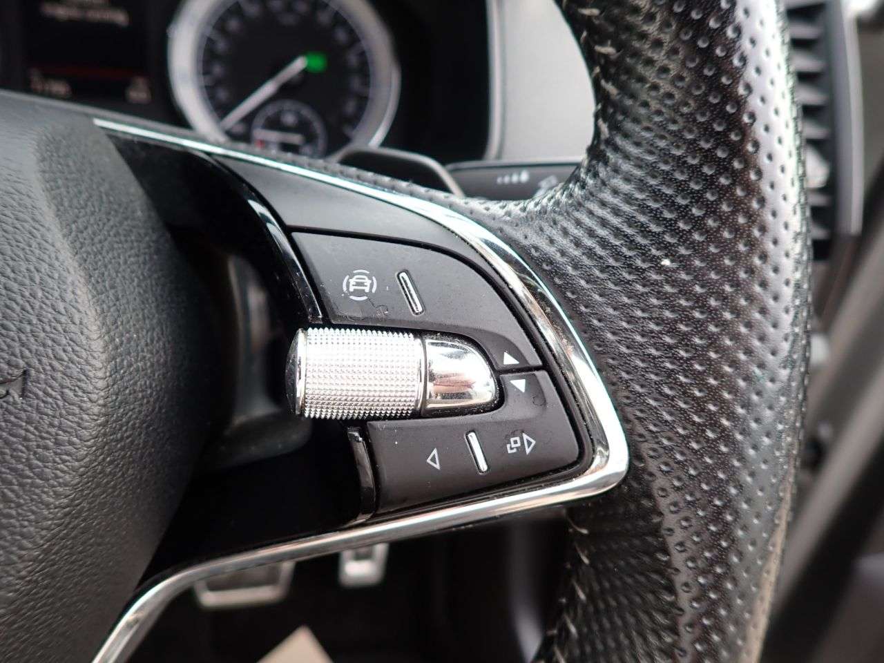 2021 SKODA KAROQ 2021 SKODA KAROQ