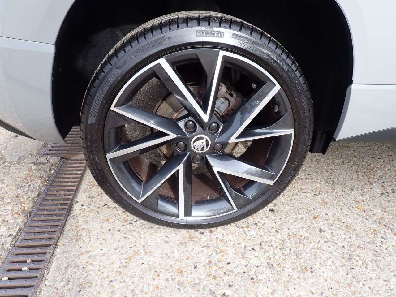 2021 SKODA KAROQ 2021 SKODA KAROQ