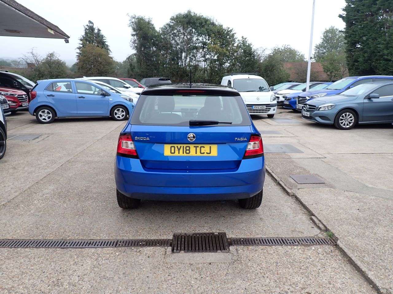 A 2018 SKODA FABIA 1.0 TSI Colour Edition Hatchback 5dr Petrol Manual Euro 6 (s/s) (95 ps) PAR A 2018 SKODA FABIA 1.0 TSI Colour Edition Hatchback 5dr Petrol Manual Euro 6 (s/s) (95 ps) PAR