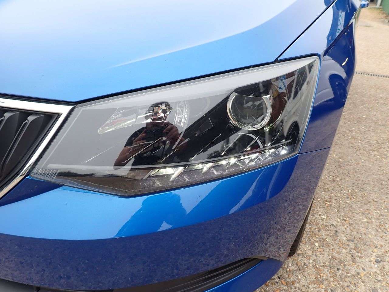 2018 SKODA FABIA 2018 SKODA FABIA