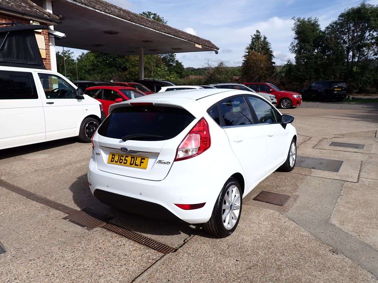 A 2015 FORD FIESTA 1.0T EcoBoost Titanium Hatchback 5dr Petrol Manual Euro 6 (s/s) (100 ps) NE A 2015 FORD FIESTA 1.0T EcoBoost Titanium Hatchback 5dr Petrol Manual Euro 6 (s/s) (100 ps) NE