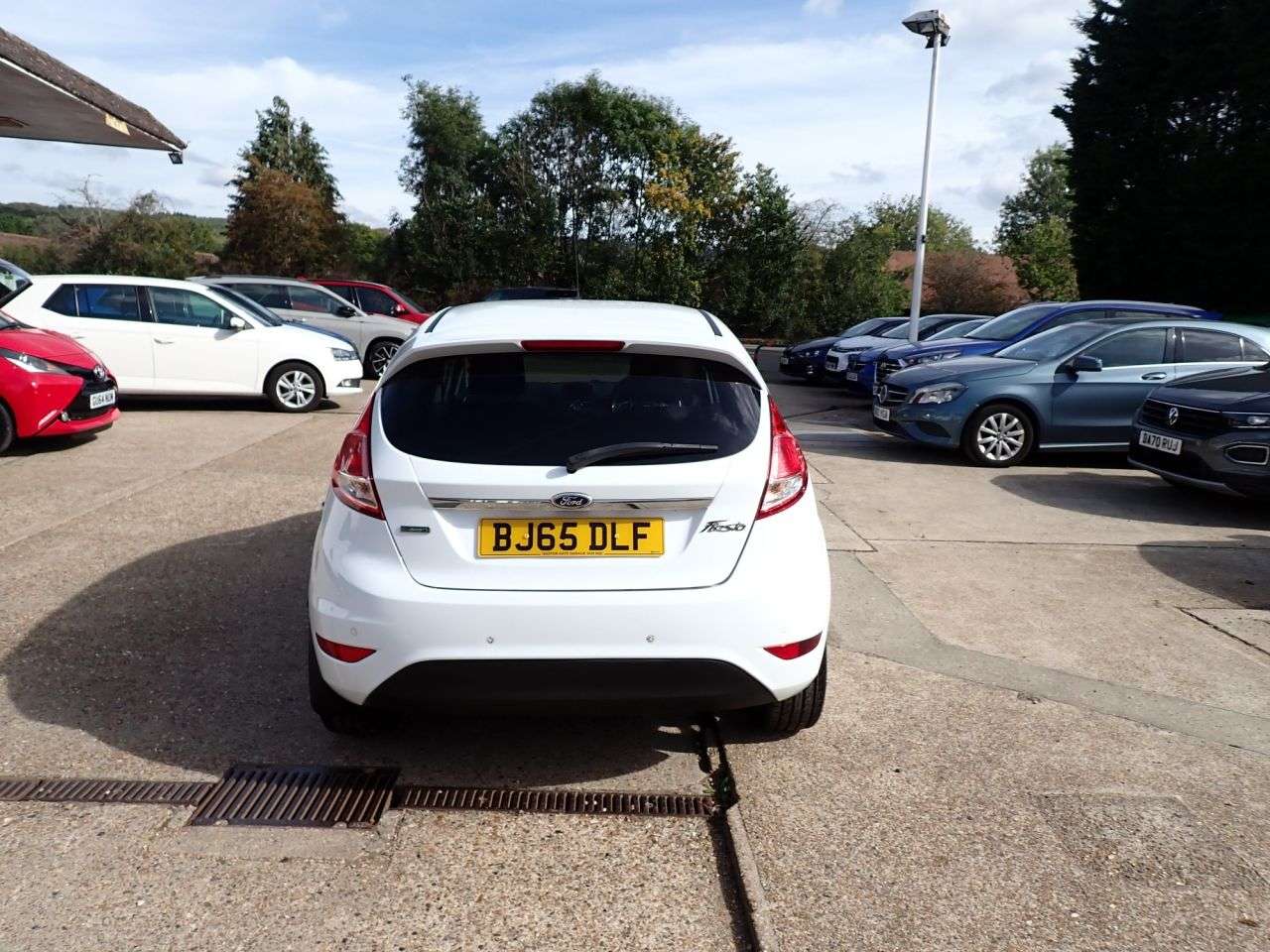 A 2015 FORD FIESTA 1.0T EcoBoost Titanium Hatchback 5dr Petrol Manual Euro 6 (s/s) (100 ps) NE A 2015 FORD FIESTA 1.0T EcoBoost Titanium Hatchback 5dr Petrol Manual Euro 6 (s/s) (100 ps) NE