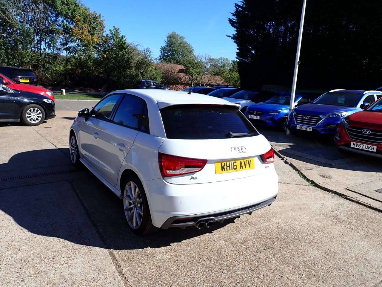 A 2016 AUDI A1 1.4 TFSI CoD S line Sportback 5dr Petrol Manual Euro 6 (s/s) (150 ps) FULL A 2016 AUDI A1 1.4 TFSI CoD S line Sportback 5dr Petrol Manual Euro 6 (s/s) (150 ps) FULL