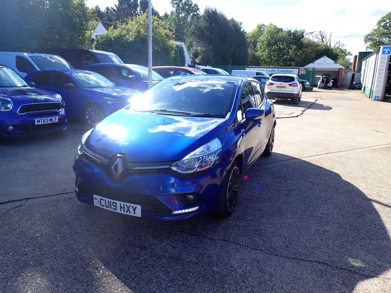 A 2019 RENAULT CLIO 0.9 TCe Iconic Hatchback 5dr Petrol Manual Euro 6 (s/s) (90 ps) FULL ADVERT A 2019 RENAULT CLIO 0.9 TCe Iconic Hatchback 5dr Petrol Manual Euro 6 (s/s) (90 ps) FULL ADVERT