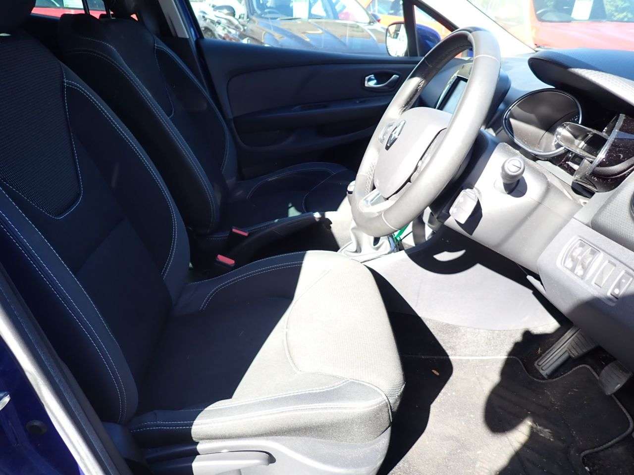 2019 RENAULT CLIO 2019 RENAULT CLIO