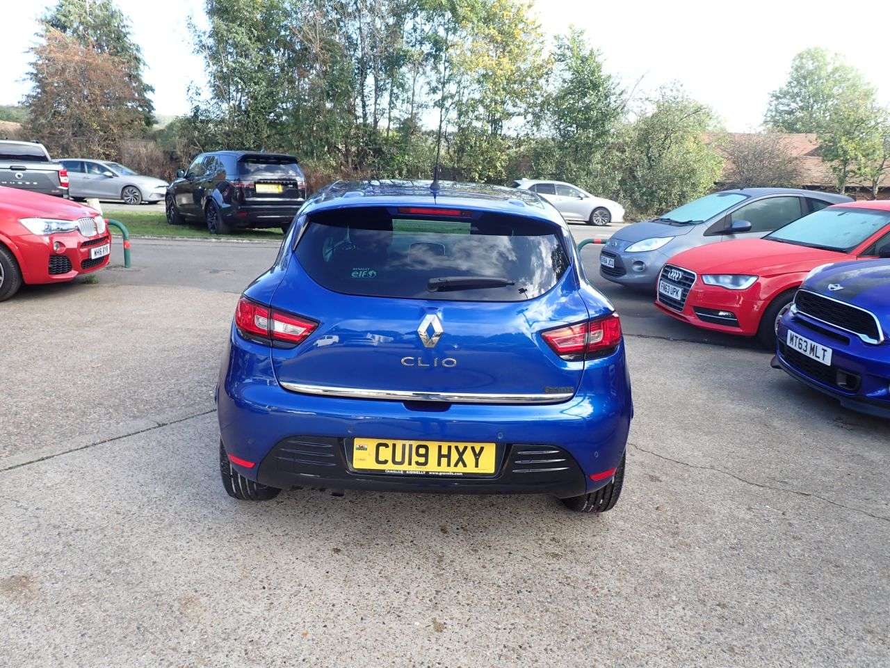 A 2019 RENAULT CLIO 0.9 TCe Iconic Hatchback 5dr Petrol Manual Euro 6 (s/s) (90 ps) PARKING SEN A 2019 RENAULT CLIO 0.9 TCe Iconic Hatchback 5dr Petrol Manual Euro 6 (s/s) (90 ps) PARKING SEN